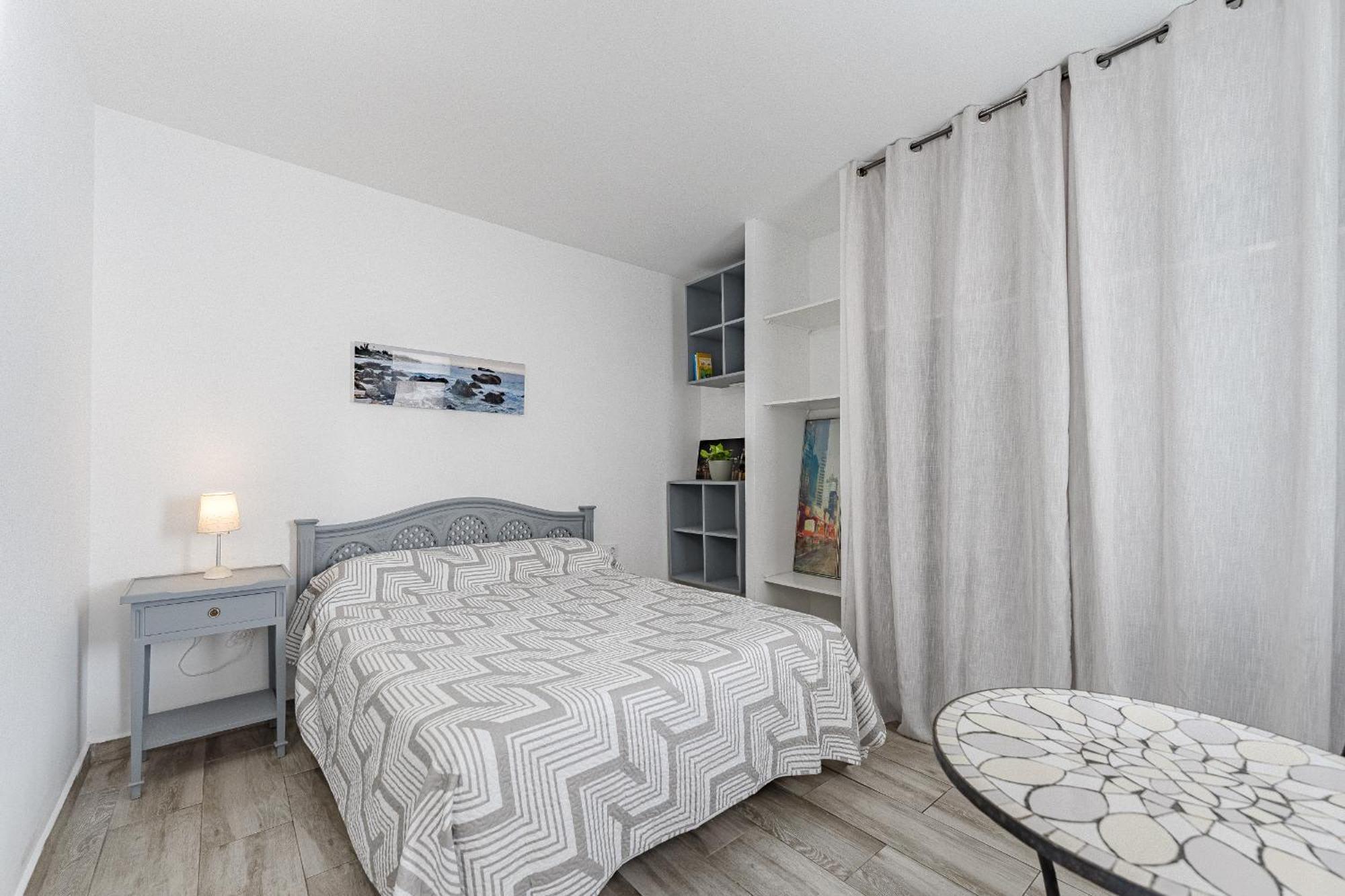 Primavera Tranquil Retreat 2-Bedroom Apartment With Balcony, Garden View & Fiber Wifi Arona  Exterior foto